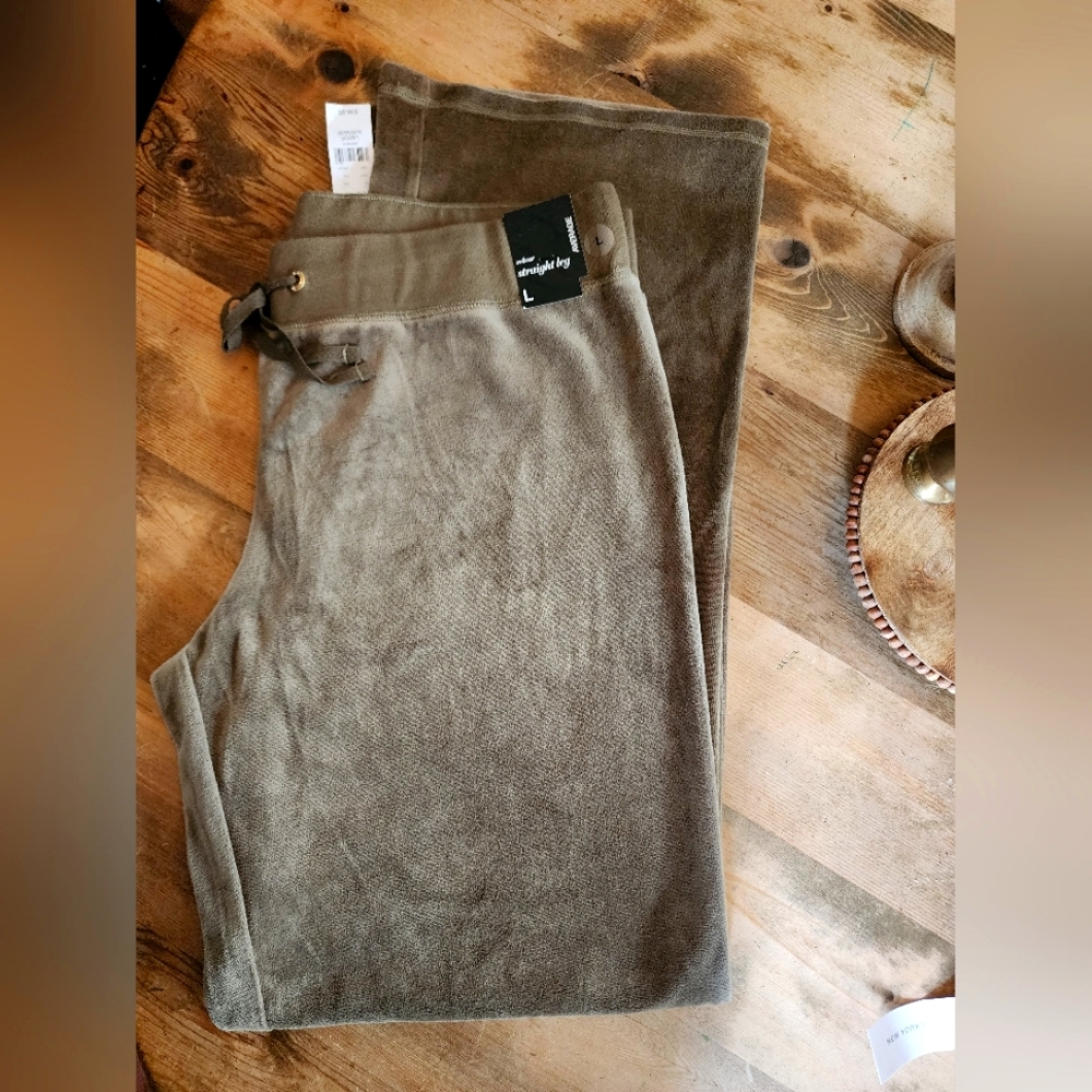 New York and Co Velour tracksuit